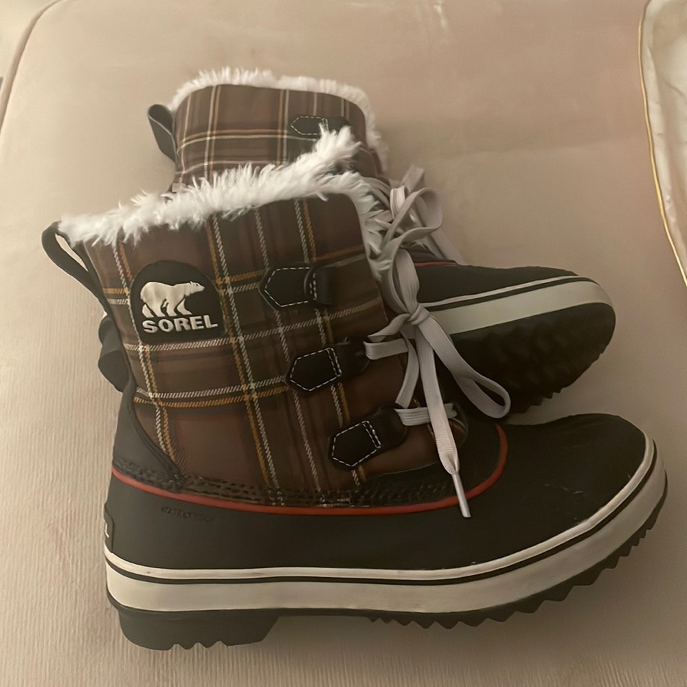 Sorel Winter Waterproof Rubber Insulated Boots / Brown Black Plaid